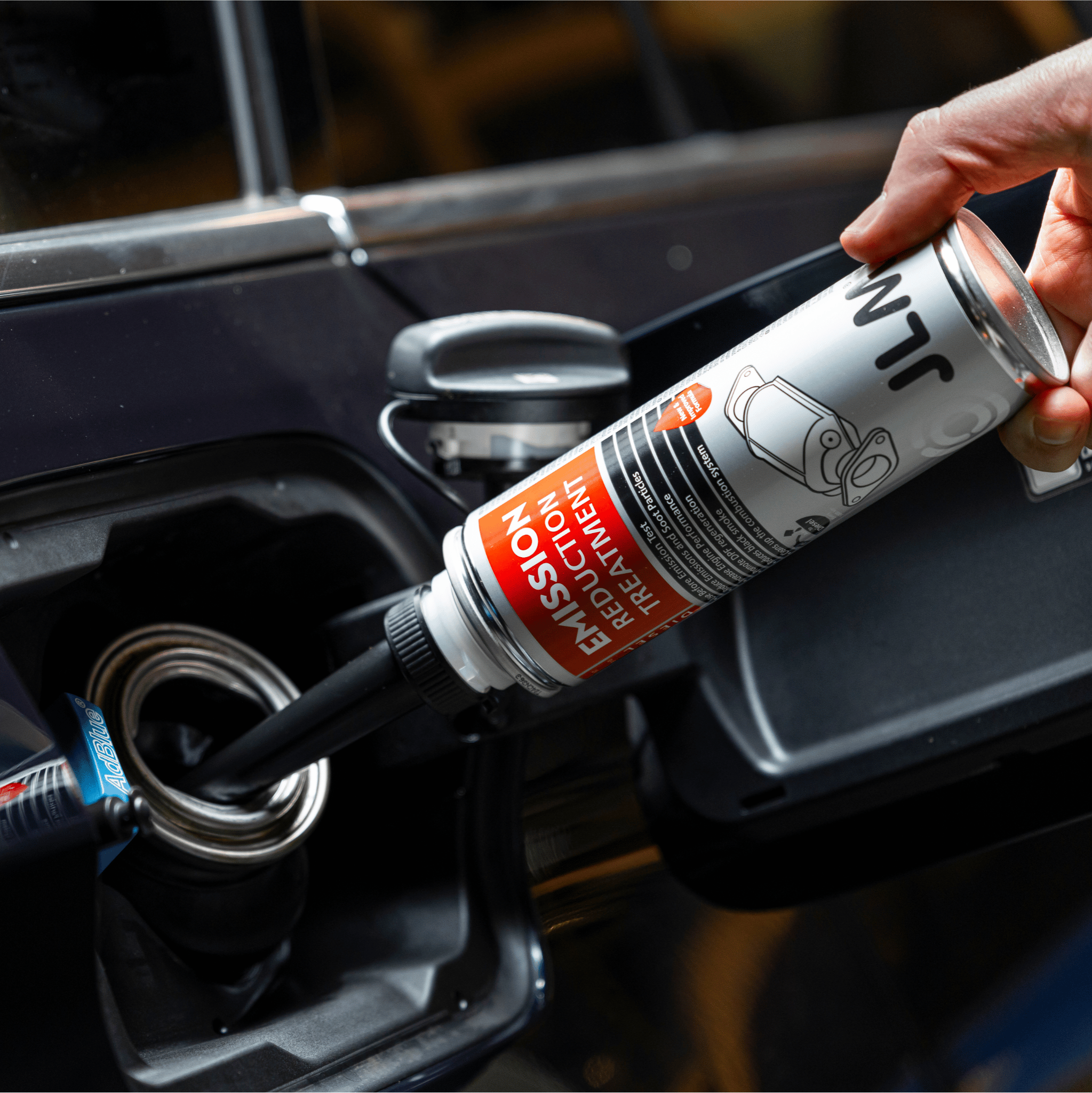 JLM Diesel Emission Reduction Treatment 使用シーン